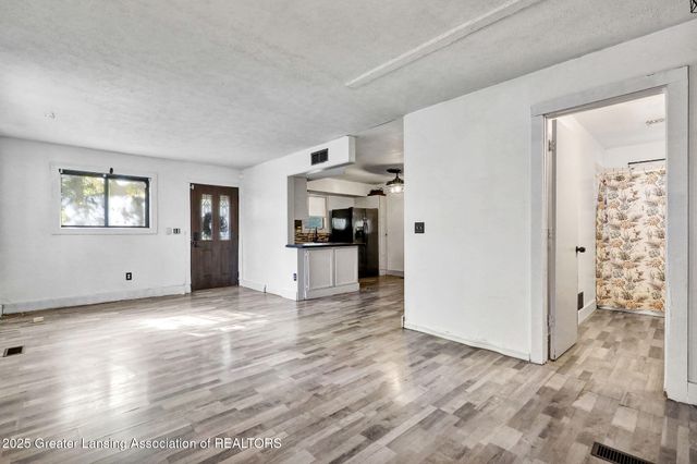 709 Jessop Avenue, Lansing, MI 48910