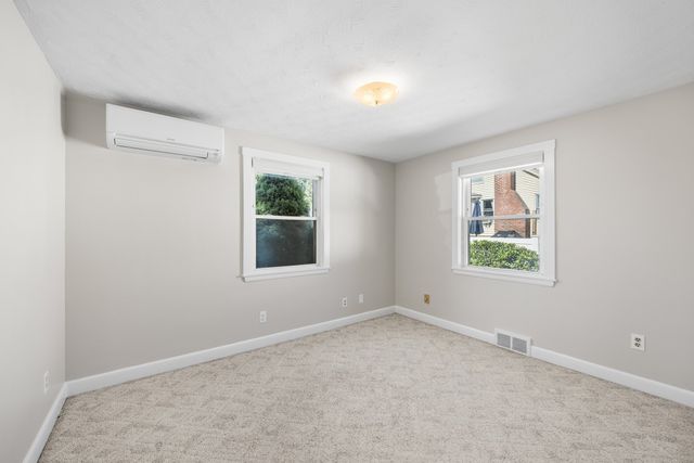 7 Puritan Rd, Danvers, MA 01923