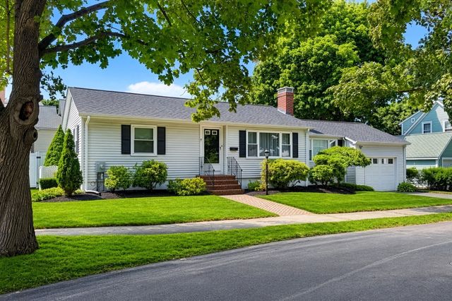 7 Puritan Rd, Danvers, MA 01923