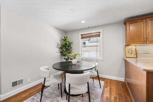 7 Puritan Rd, Danvers, MA 01923