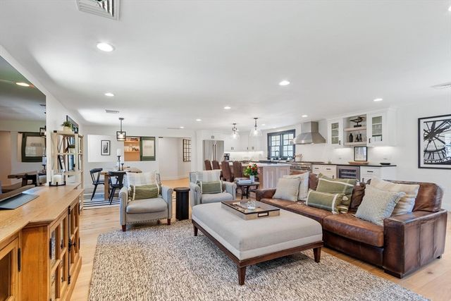16 Thurlow Street, Georgetown, MA 01833