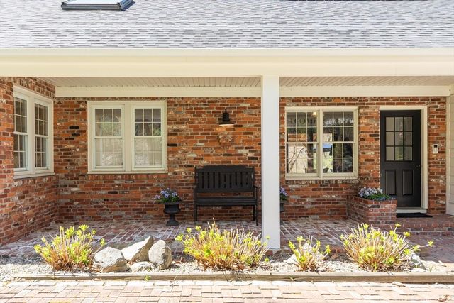 16 Thurlow Street, Georgetown, MA 01833