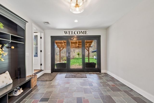 16 Thurlow Street, Georgetown, MA 01833