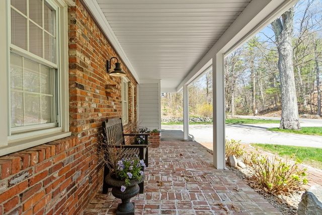 16 Thurlow Street, Georgetown, MA 01833