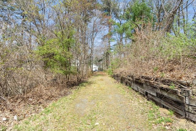 16 Thurlow Street, Georgetown, MA 01833