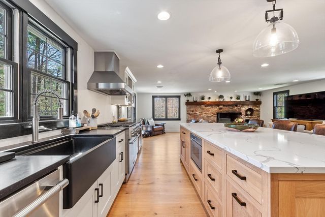 16 Thurlow Street, Georgetown, MA 01833