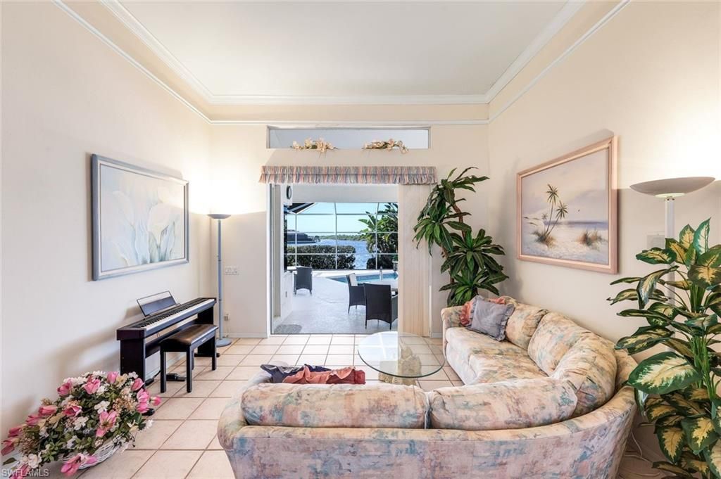 Image 4 of property listing at 4640 NW 33rd TER, Cape Coral, FL 33993