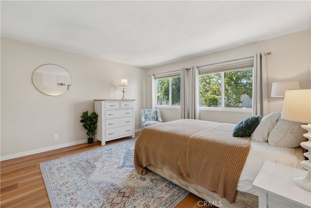 5676 E Los Angeles, Simi Valley, CA 93063