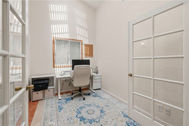 5676 E Los Angeles, Simi Valley, CA 93063