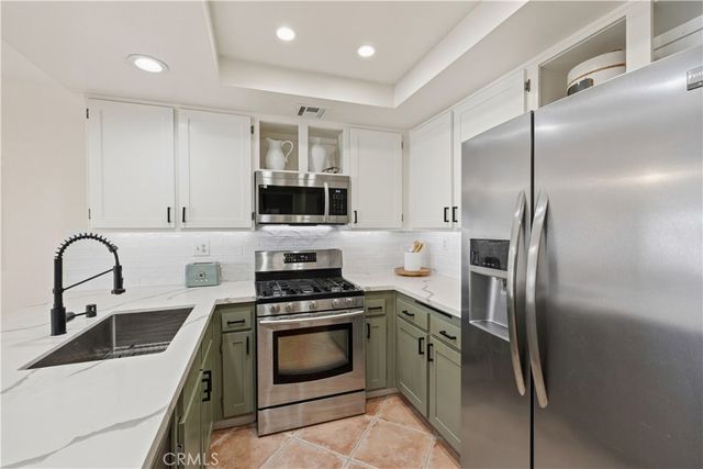 5676 E Los Angeles, Simi Valley, CA 93063