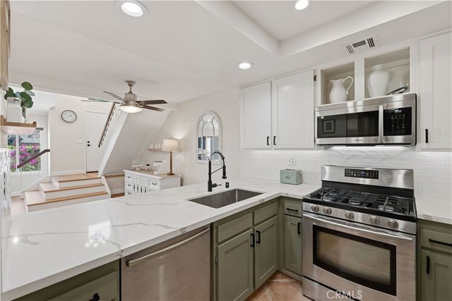 5676 E Los Angeles, Simi Valley, CA 93063
