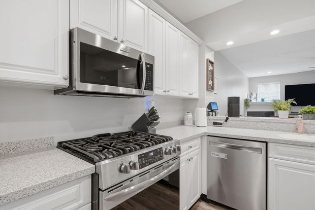 4384 Grand Crossing Boulevard, 6, Grove City, OH 43123