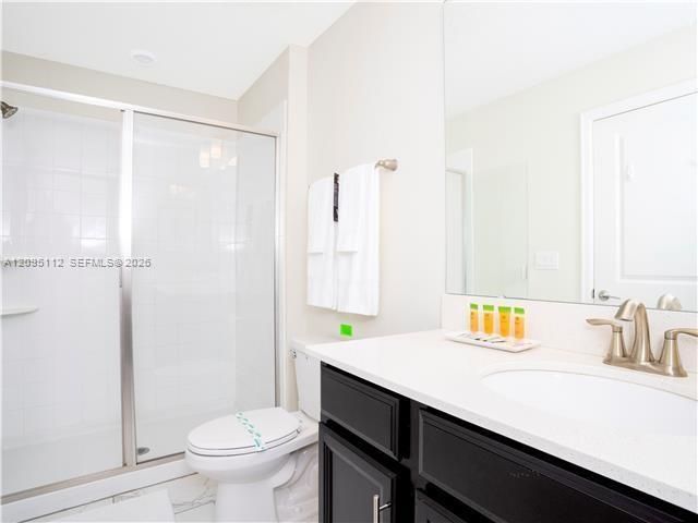 1568 Maidstone Court, Davenport, FL 33896