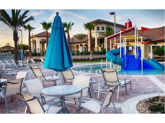 1568 Maidstone Court, Davenport, FL 33896