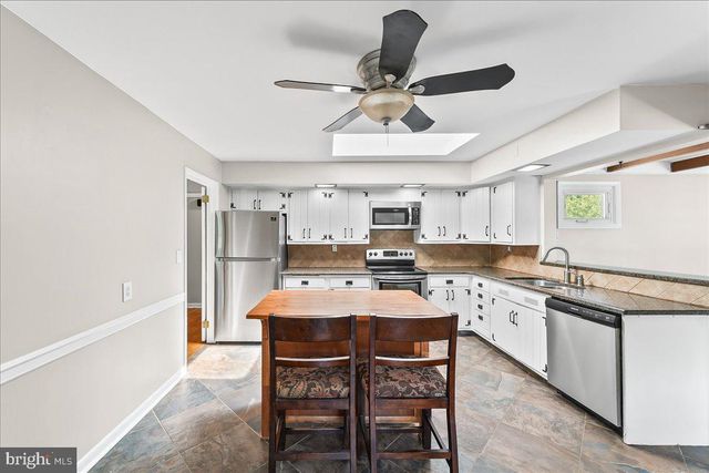 225 CHESTNUT ST, Newtown Square, PA 19073