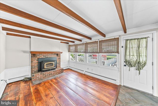 225 CHESTNUT ST, Newtown Square, PA 19073
