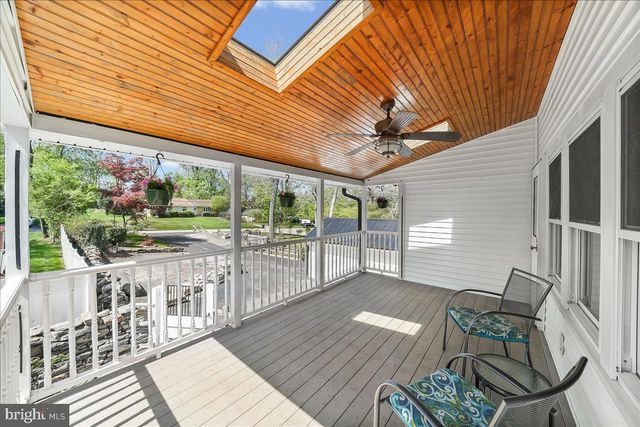 225 CHESTNUT ST, Newtown Square, PA 19073