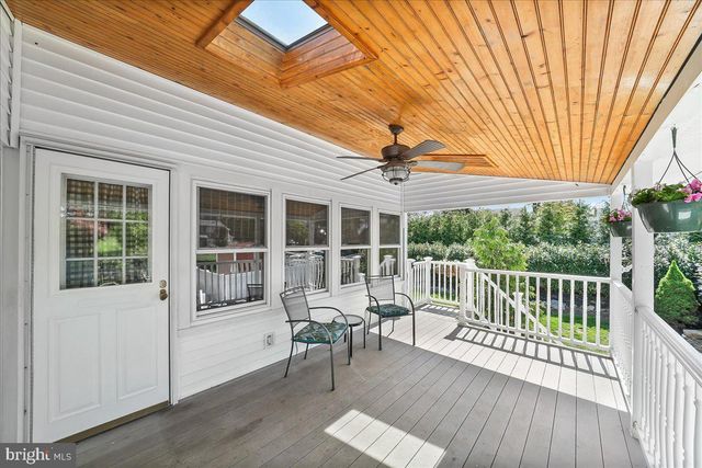 225 CHESTNUT ST, Newtown Square, PA 19073