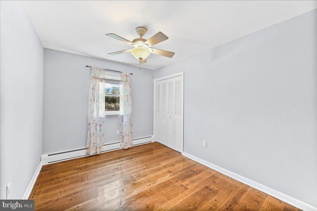 225 CHESTNUT ST, Newtown Square, PA 19073