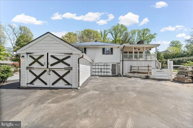 225 CHESTNUT ST, Newtown Square, PA 19073