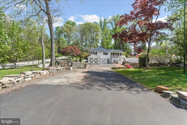225 CHESTNUT ST, Newtown Square, PA 19073