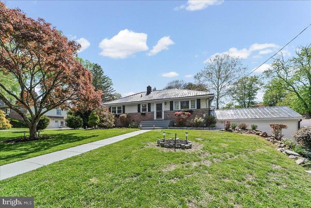 225 CHESTNUT ST, Newtown Square, PA 19073