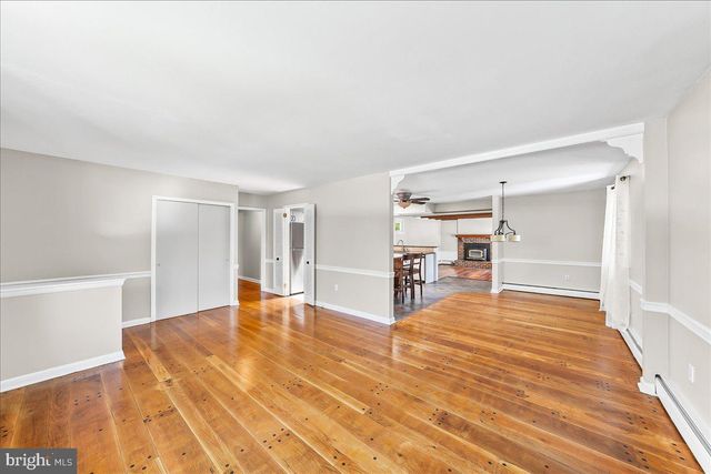 225 CHESTNUT ST, Newtown Square, PA 19073
