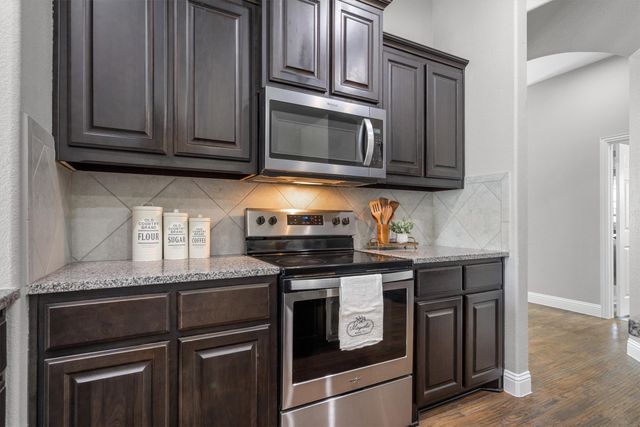 204 Ovaletta Drive, Justin, TX 76247