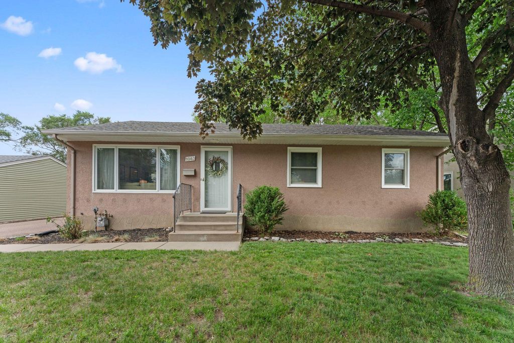 1043 Arundel Street, Saint Paul, MN 55117