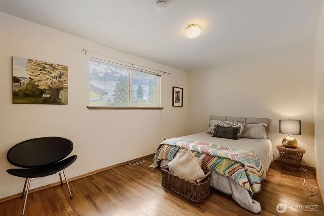 3056 50th Avenue SW, Seattle, WA 98116