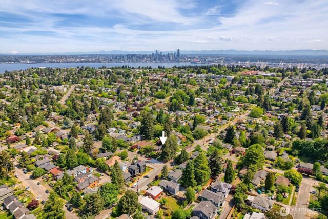 3056 50th Avenue SW, Seattle, WA 98116
