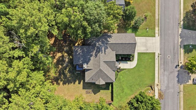 8452 Lady Slipper Road, Chattanooga, TN 37421
