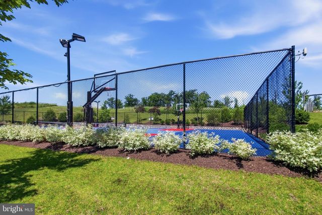 2208 POTOMAC RIVER BLVD, Dumfries, VA 22026