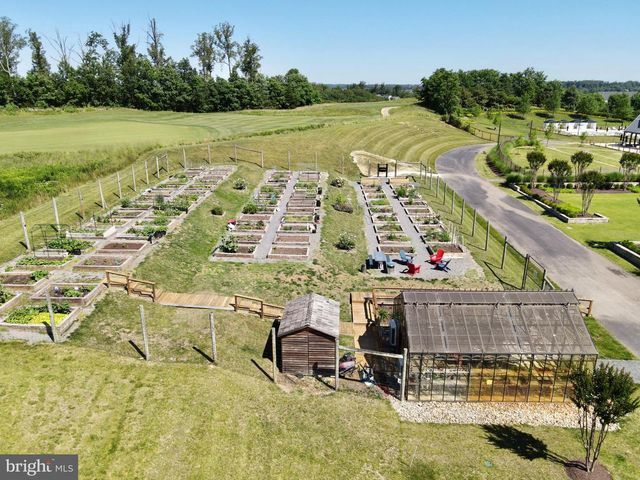 2208 POTOMAC RIVER BLVD, Dumfries, VA 22026