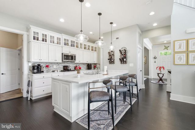 2208 POTOMAC RIVER BLVD, Dumfries, VA 22026