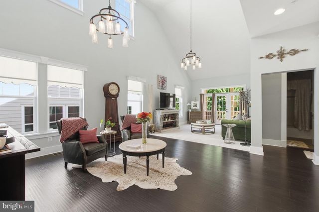 2208 POTOMAC RIVER BLVD, Dumfries, VA 22026