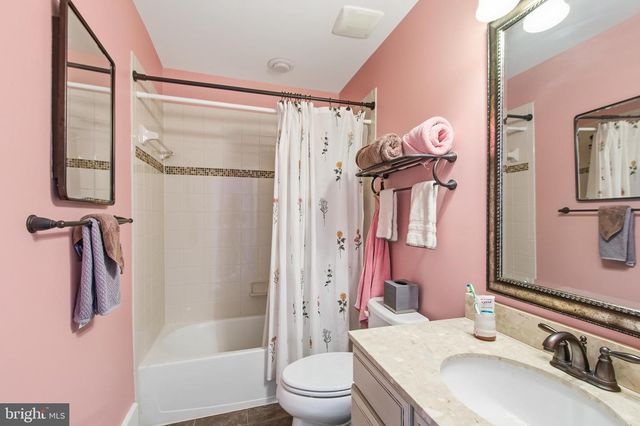 2208 POTOMAC RIVER BLVD, Dumfries, VA 22026