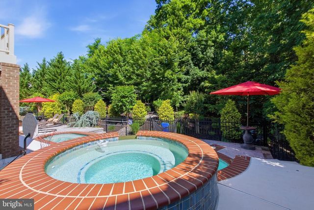 2208 POTOMAC RIVER BLVD, Dumfries, VA 22026