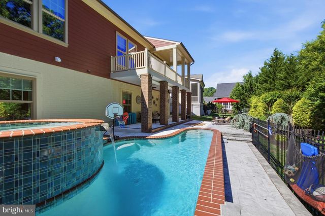 2208 POTOMAC RIVER BLVD, Dumfries, VA 22026