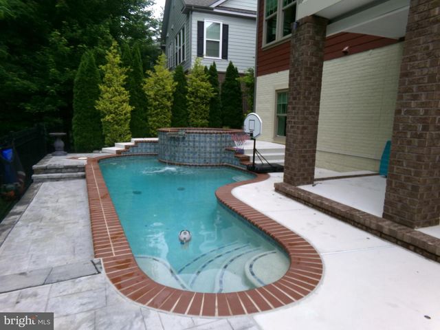 2208 POTOMAC RIVER BLVD, Dumfries, VA 22026