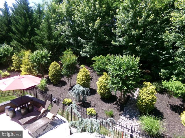 2208 POTOMAC RIVER BLVD, Dumfries, VA 22026