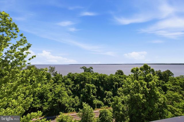 2208 POTOMAC RIVER BLVD, Dumfries, VA 22026