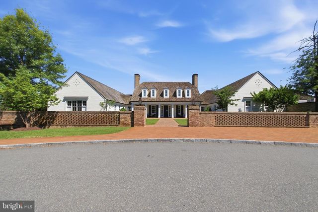 2208 POTOMAC RIVER BLVD, Dumfries, VA 22026