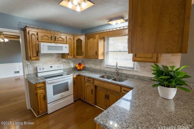 7209 Old N Church Rd, Louisville, KY 40214