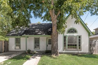 402 Chappell Street, Terrell, TX 75160