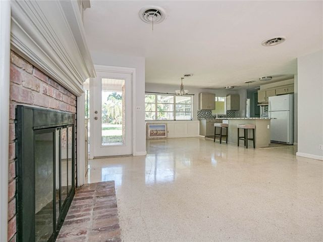 626 Gardenia Lane, Vero Beach, FL 32963