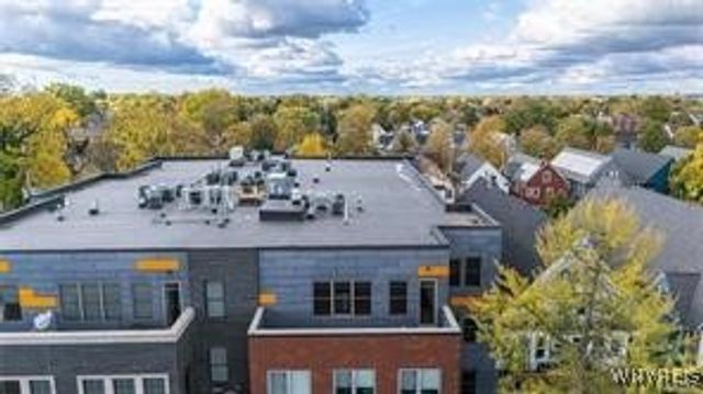1020 Elmwood 302, Buffalo, NY 14222