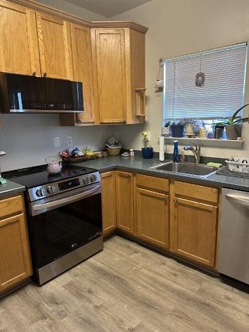 424 GINKGO TER NE, Leesburg, VA 20176