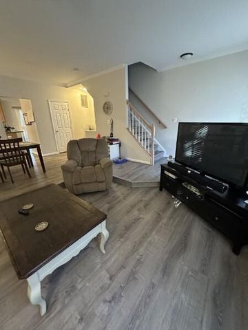 424 GINKGO TER NE, Leesburg, VA 20176