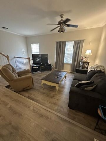 424 GINKGO TER NE, Leesburg, VA 20176